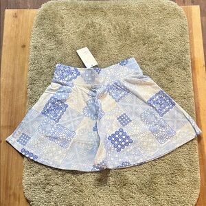 Girls sz  XS/4 whirlwind blue skort the children’s place